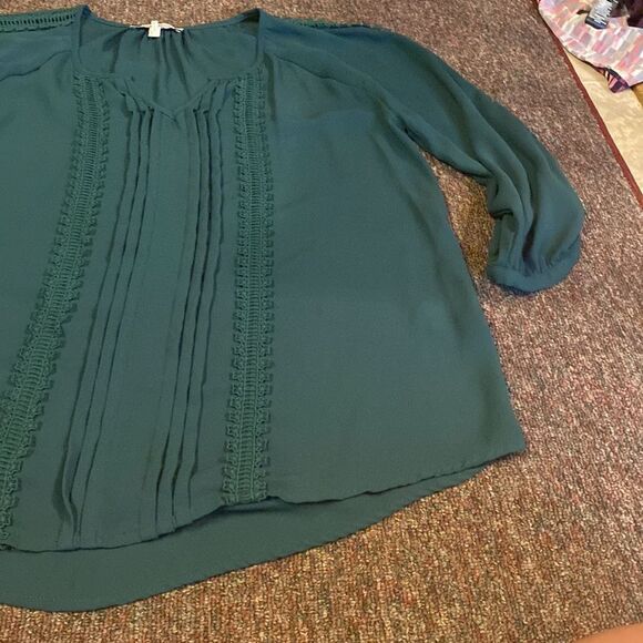 41 hawthorn medium green blouse - Picture 2 of 7